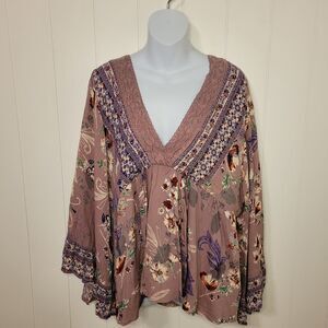 Angie Top Womens Small Purple Floral Bell Sleeve Boho Lace Hippie Oversized